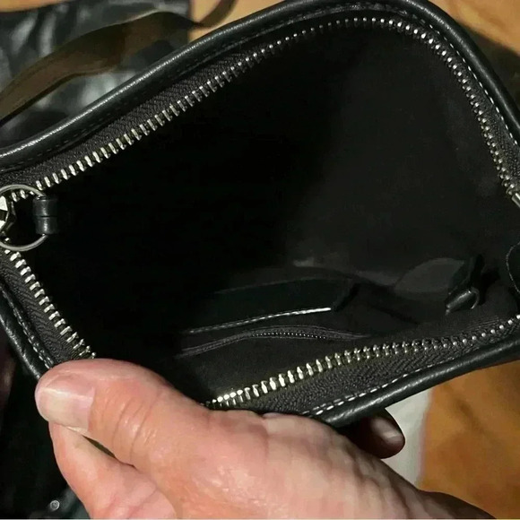 Vintage Coach Soho Style Crossbody Soft Leather Black Bag EUC - Picture 7 of 11